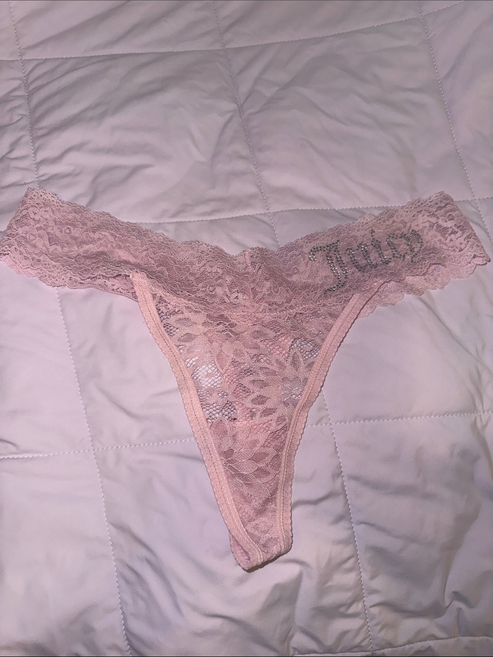 NWT Juicy Couture Pink Lace Rhinestone Thong Panty